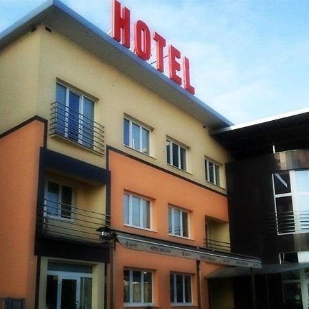 Hotel Hokejka Приевица Екстериор снимка
