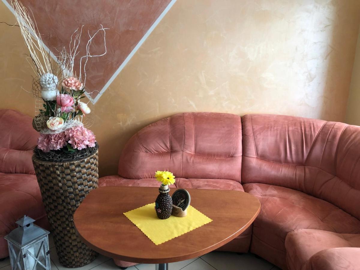 Hotel Hokejka Приевица Екстериор снимка