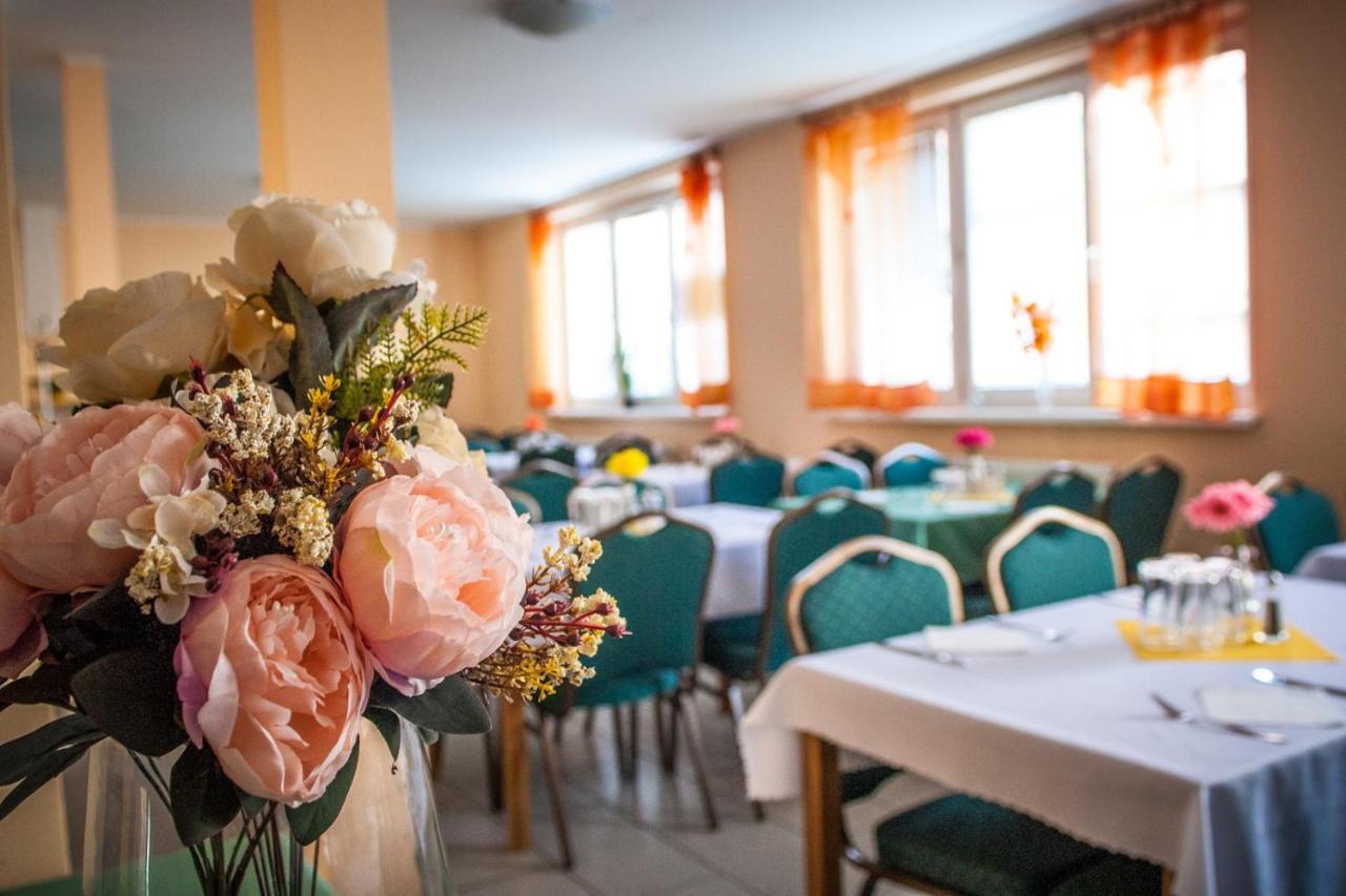 Hotel Hokejka Приевица Екстериор снимка
